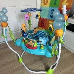 Baby bouncer 