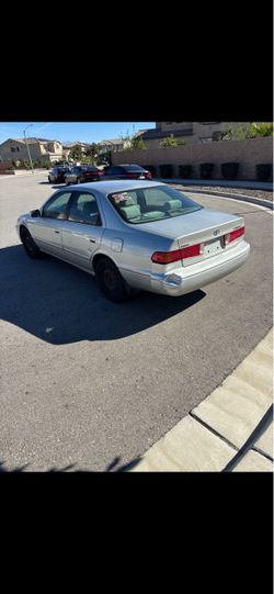 2000 Toyota Camry