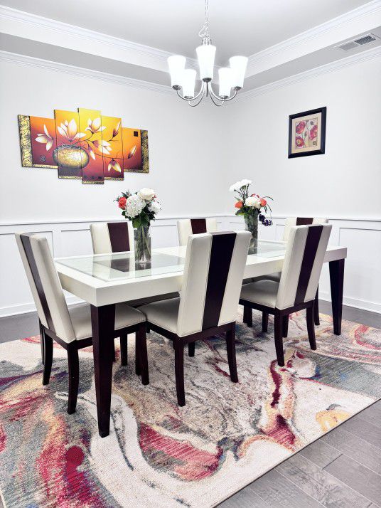 Elegant White And Cherry Wood Dining Table 