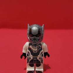 Lego Ant-Man Minifigure White Jumpsuit 76124 sh563.