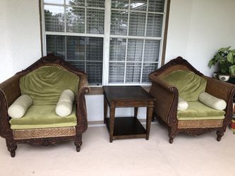 Real wood set two armchairs and table
