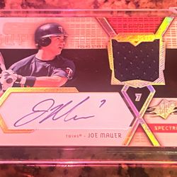 JOE MAUER 1/25 SIGNED 2004 SPx Swatch Supremacy Signatures Young Stars RC Jersey  HOF BASEBALL CARD