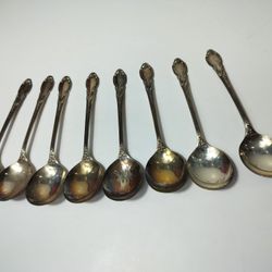 Oneida ENCHANTMENT Londontown 1952 Floral Silverplate 1881 Rogers Spoon Set Of 8