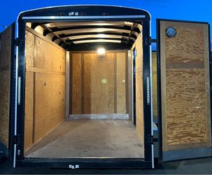 Enclosed Cargo Trailer 2021  Loadrunner 6x10  - traila