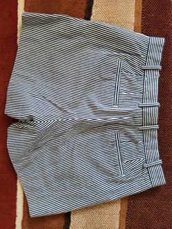 Gap Tailored Shorts Size 0