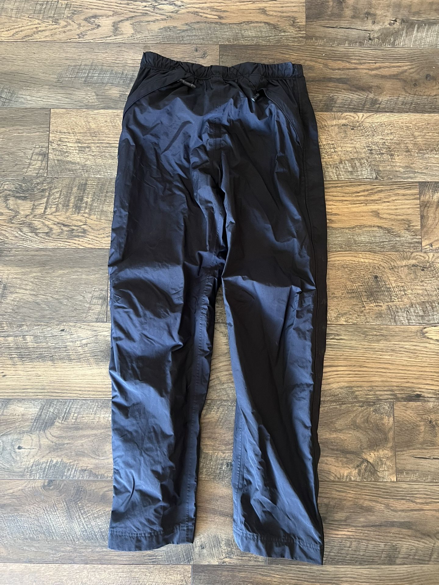 REI Full Zip Off Waterproof Pants Shell Men’s Small 31-32 Excellent Condition