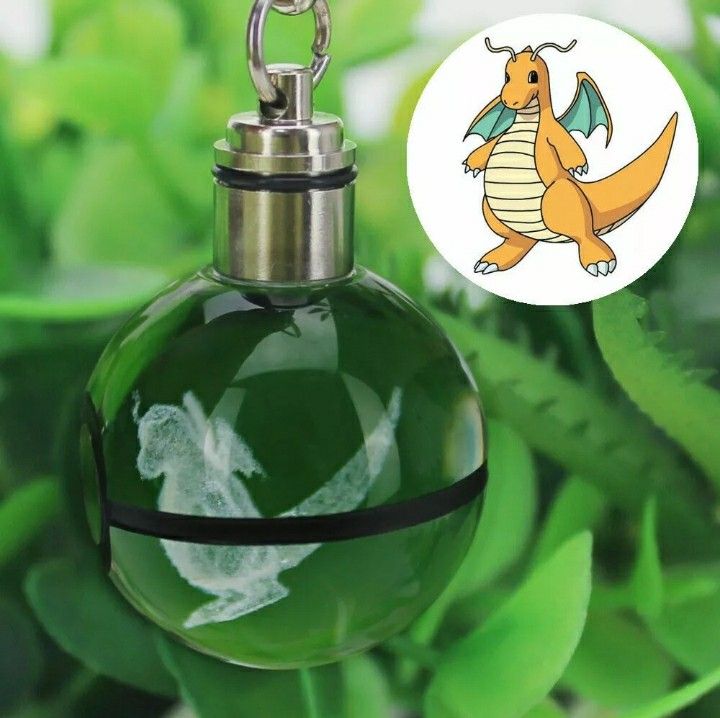 Dragonite | Glass Pokeball | LED | Multicolor | Keychain 