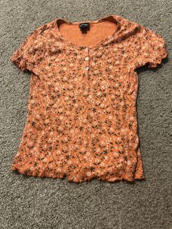 Girls size 10/12 Orange Floral Ribbed Short Sleeve Top