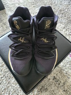 Nike Kyrie 5 - Black Metallic Gold - Size 10
