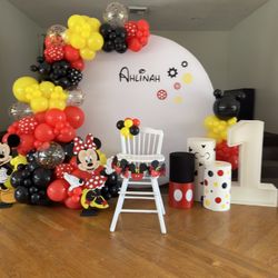 Mickey And Minnie Birthday Balloons 