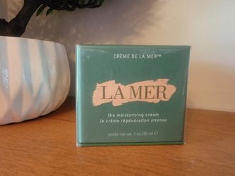 1 Oz Creme De La Mer- The Moisturizing Cream 