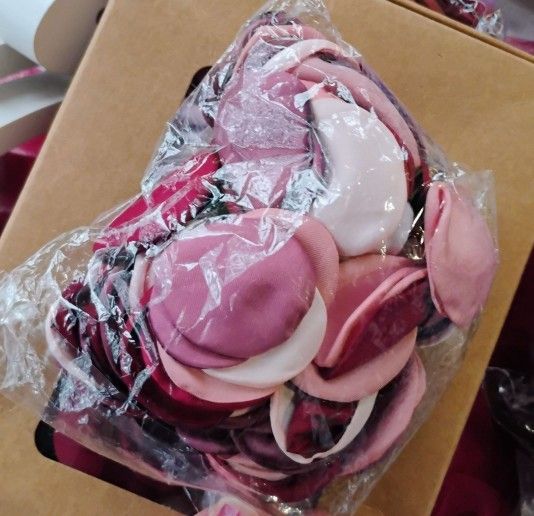 Wedding Burgundy And Dusty Rose Pedals