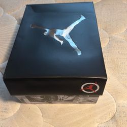 Jordan 4 Retro OG Fc Size 7y 