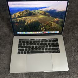15in MacBook Pro (2019) 2.3GHz 8-Core, 1TB Drive, 32GB Ram with Charger & free Thule Hardcover