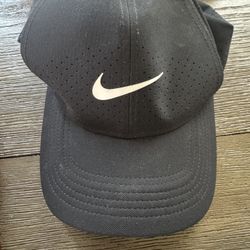 Women’s Nike Hat