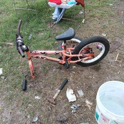 Faded Out Red Kids Mongoose Bike Needs A Little Wrk ,Dresses,https://offerup.com/redirect/?o=VC5WLlNob2Vz 