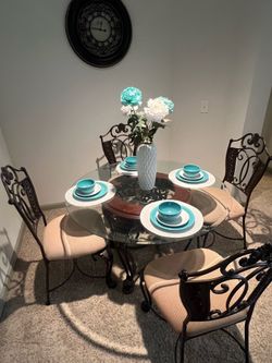 Ashley’s Furniture Dining Table (like new/barely used)
