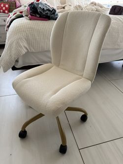 cozy vanity chair