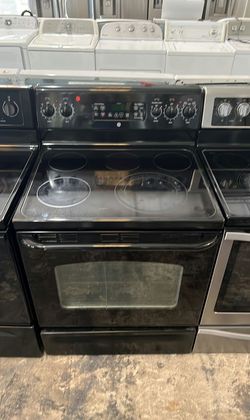 GE Electric Stove Black Glass Top