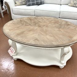 New Oval Coffee Table 🔥🔥 TAKE IT HOME