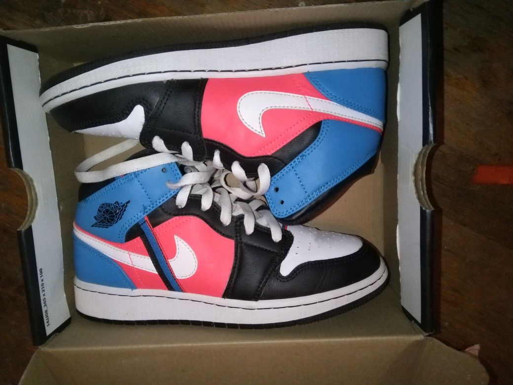 Jordan 1 Mid 'Game Time'