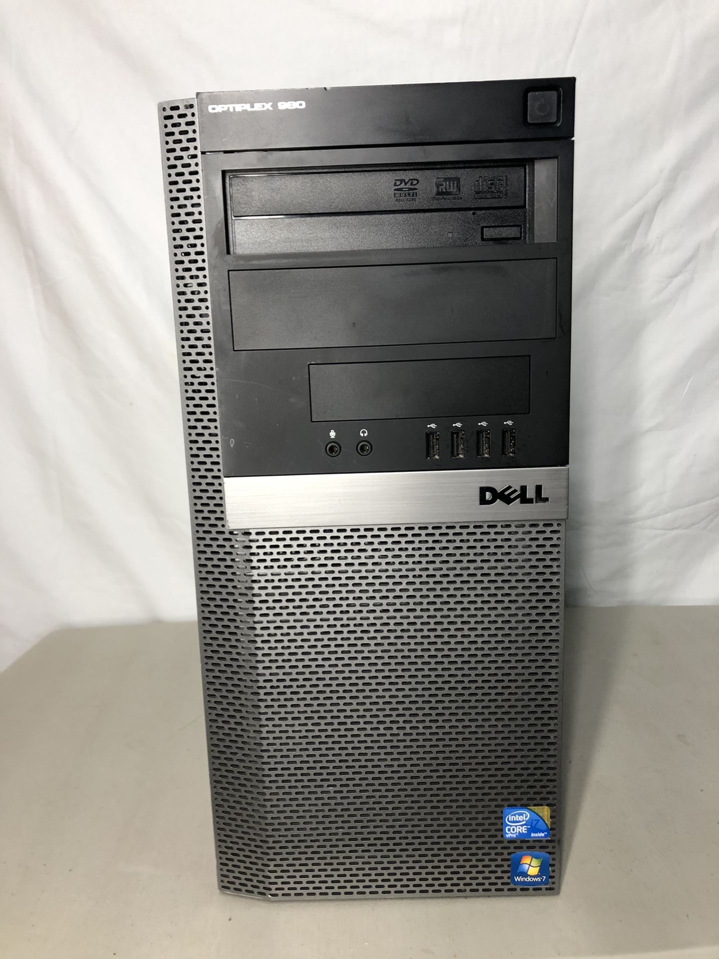 Dell Optiplex 980 Intel Core i7, 2.93 Ghz, 8 GB RAM, 120 GB SSD, 1 TB Hard Drive, 1 GB AMD 6450 Graphic Card, HDMI Port, DVI Port, VGA Port, DVDRW, W