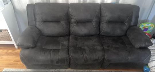 Love Seat & Sofa Reclining Set $1300