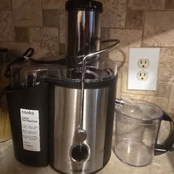 Cooks Juice Extractor