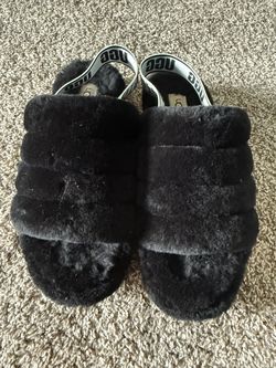 UGG Fluff Yeah Black Fuzzy Slides