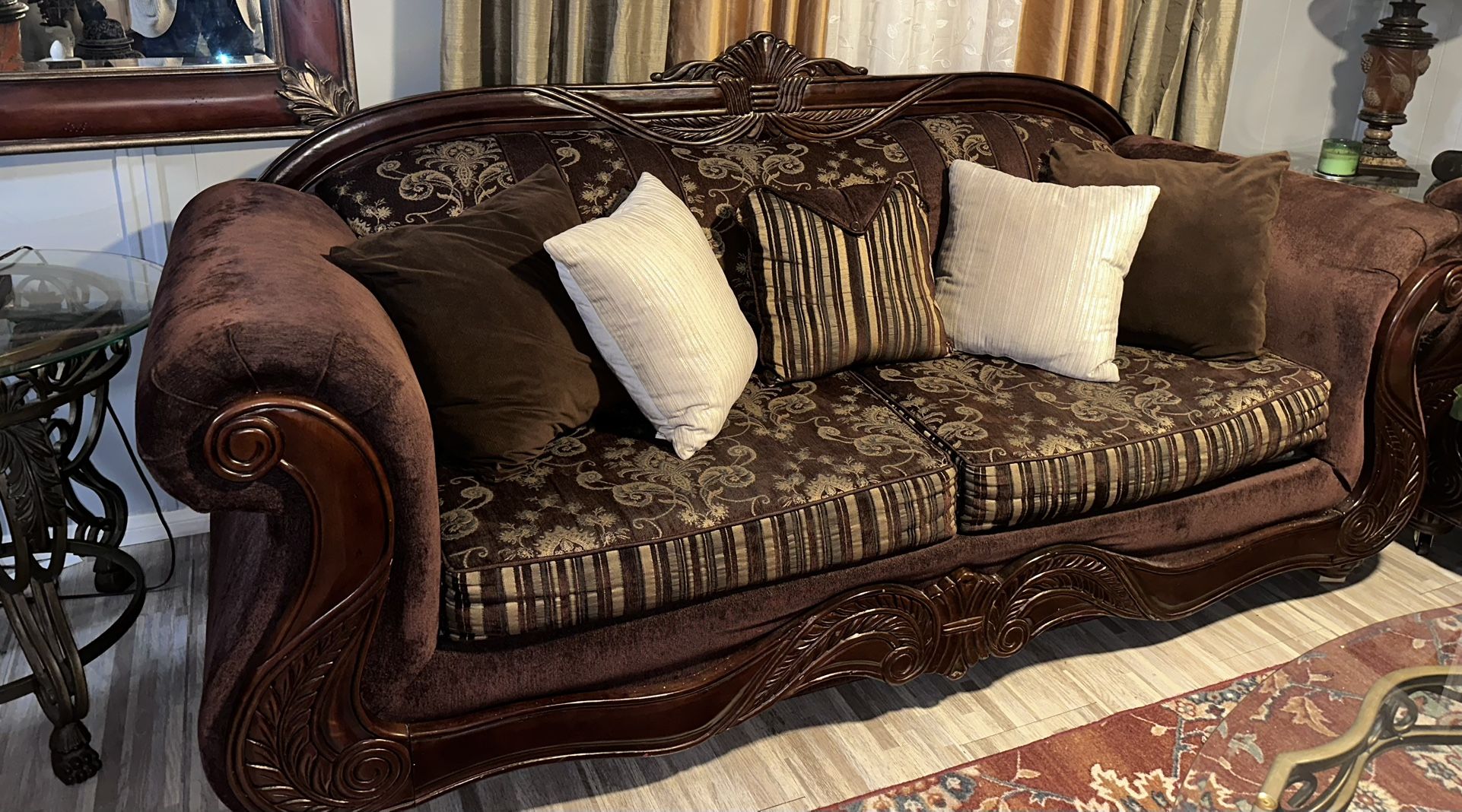Beautiful Set Of Couch And Sofa