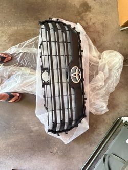 2025 Toyota Tundra front grill