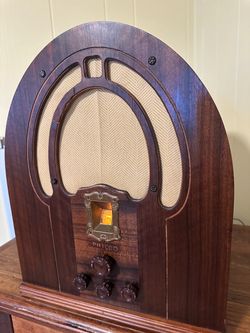 Philco Vintage Cathedral Tube Radio