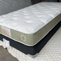 Ex-long Twin Size Slumber Ease 2 Sided Flippable Mattress & Boxspring 