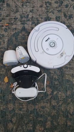 Roomba 530 series Charger and 2 towers