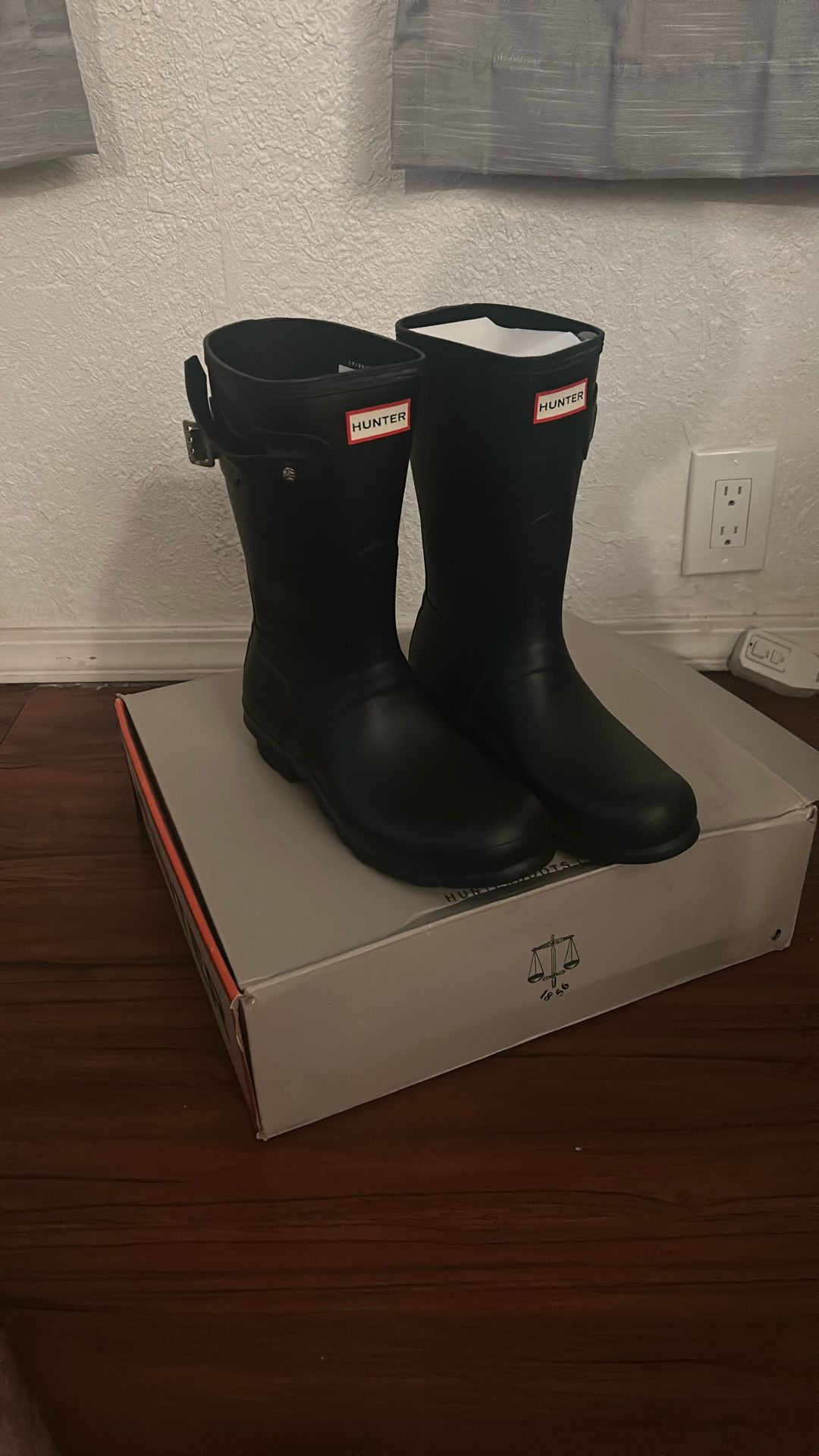Hunter Rain Boots Size 9