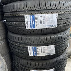 265/60/18 Kumho Set Of 4 New Tires Installed And Balanced 