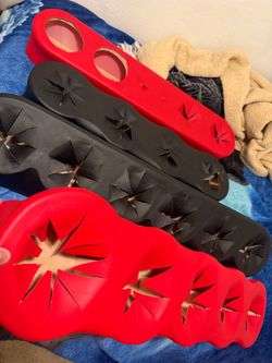Basic speaker racks
