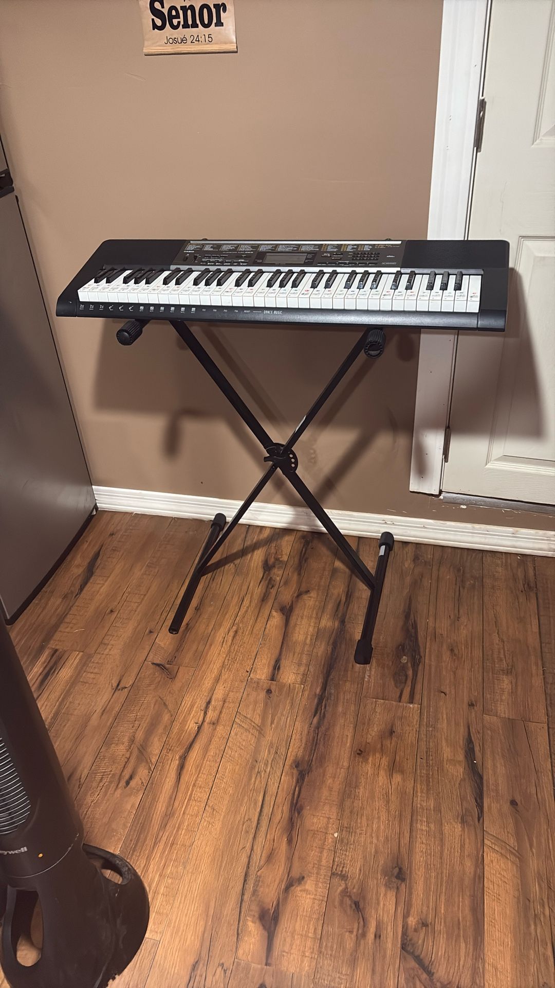 casio lk 265 with The Keyboard Piano Stand