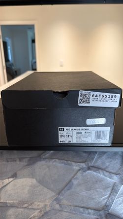 Brand New** Never Used 10,5 F50 Football