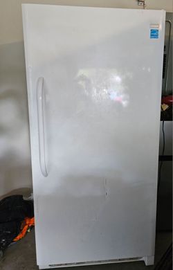 Freezer upright 20 cubic in
