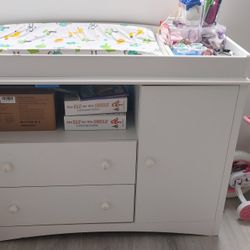 Dipe Changing Table With Drawers, Storage