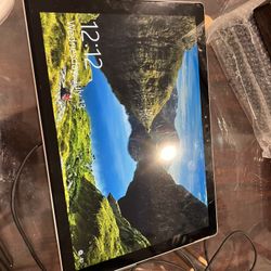 Microsoft Surface Laptop 