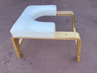 Feet up Trainer Yoga headstand Bench