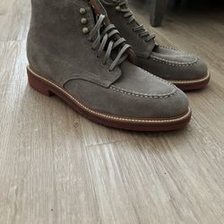 Size 9 Grey Suede Indy Boots