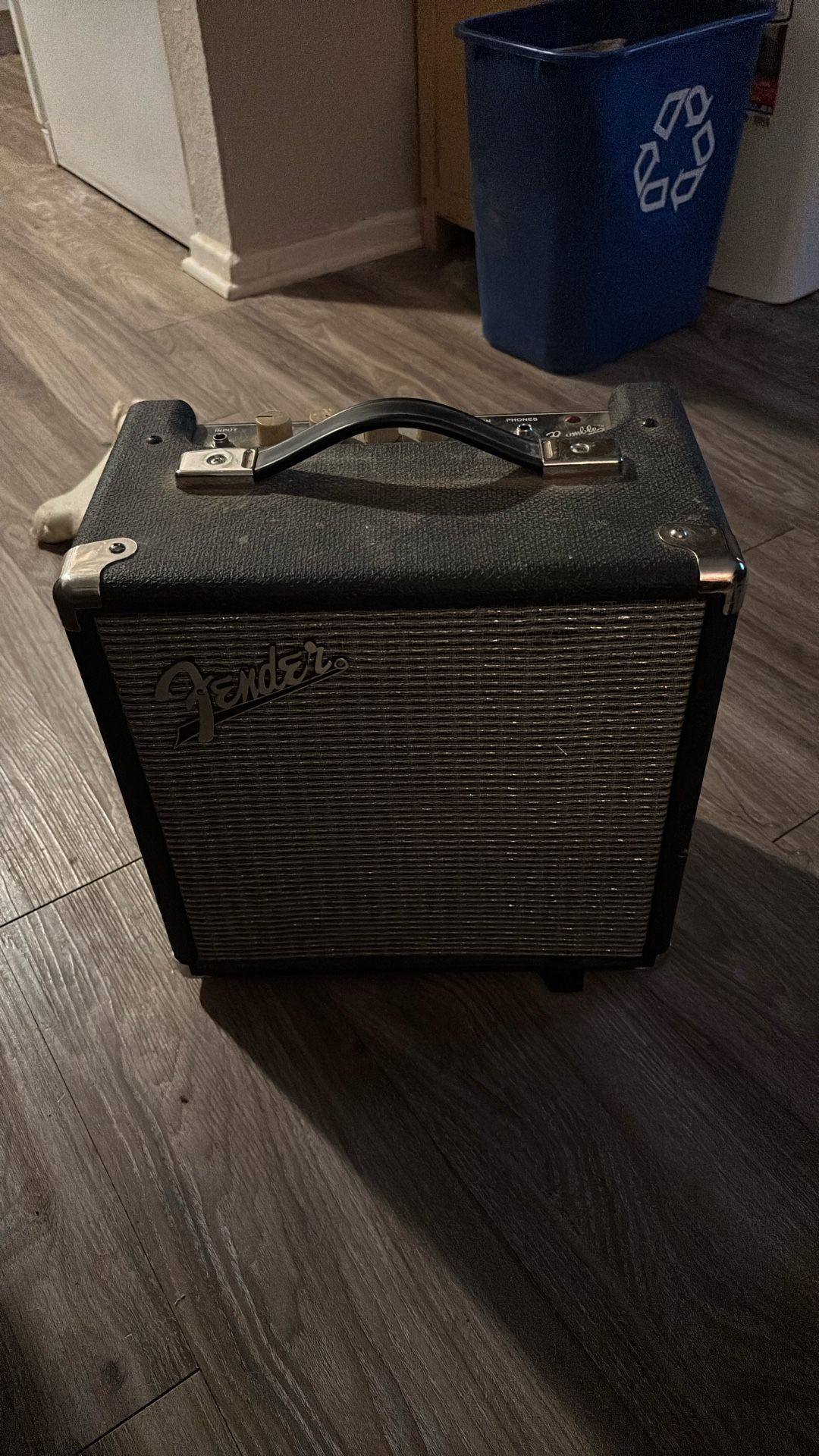 Fender rumble 15 *missing power cord*