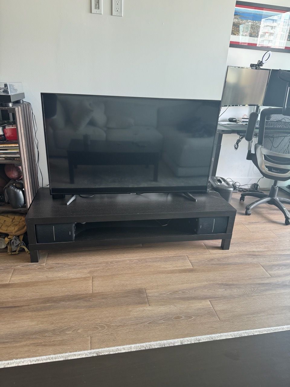 Normal Panel Stand Samsung 55” TV and Stand - $100 OBO for Sale in Coronado, CA - OfferUp