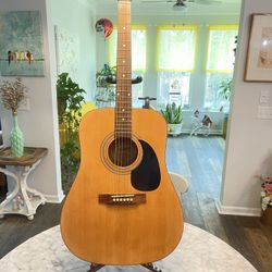 Star Caster  By Fender Acoustic Guitar 