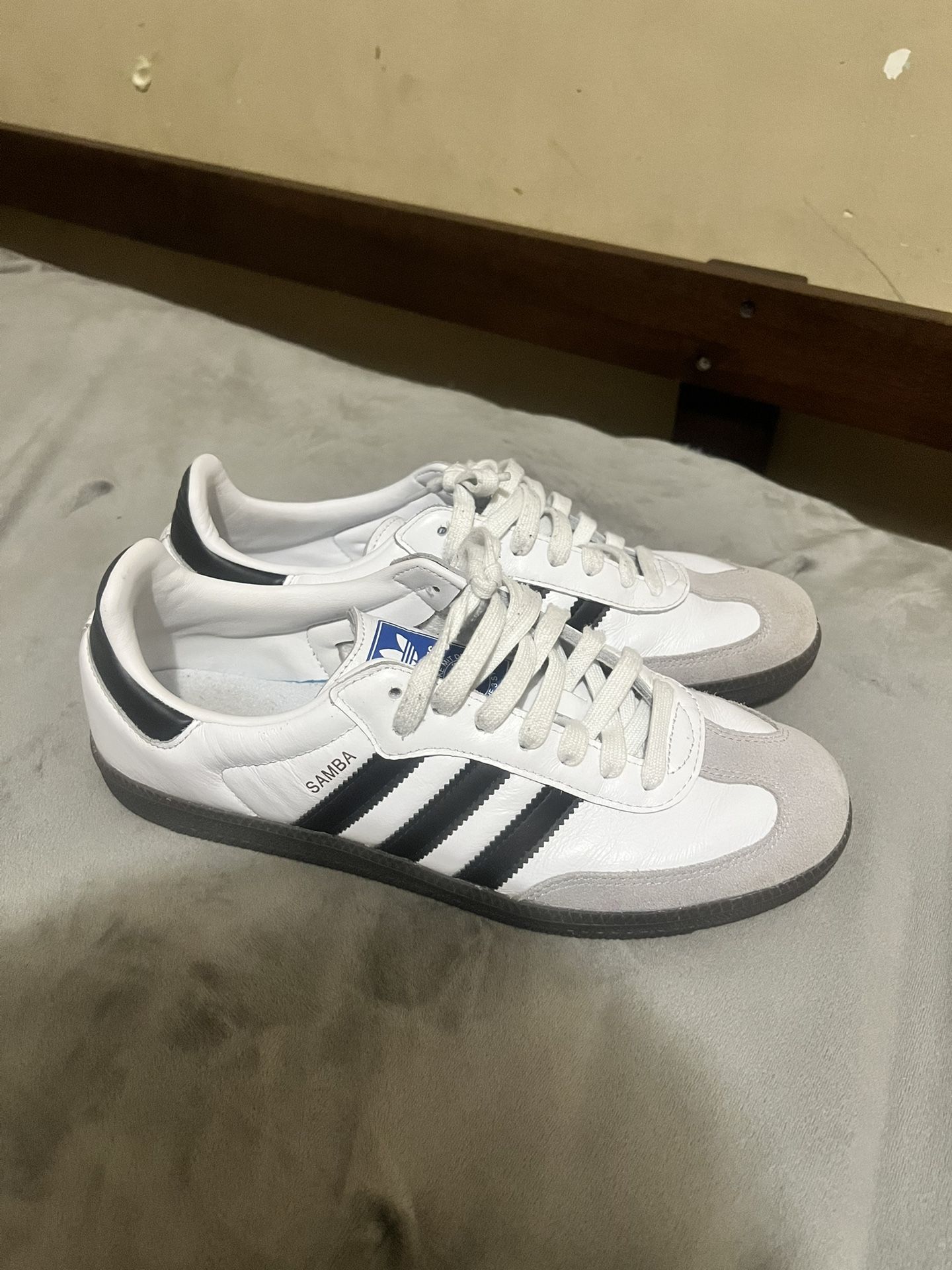 Adidas Sambas