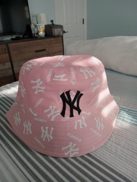 Unisex Yankee Bucket Hat