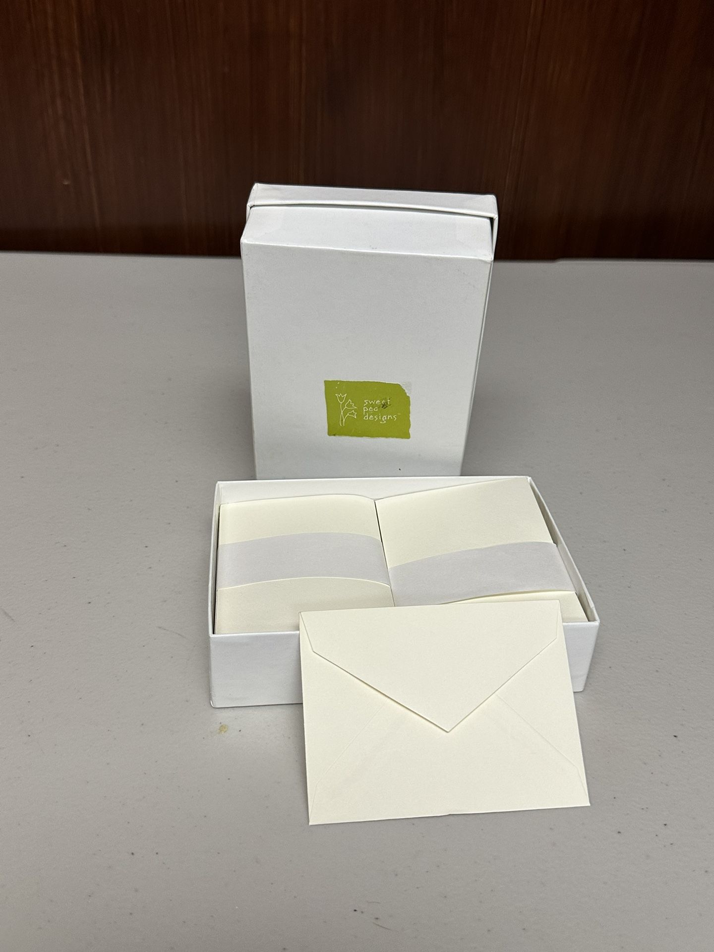 Sweet pea design 100 Mini Ivory Envelopes for calling cards